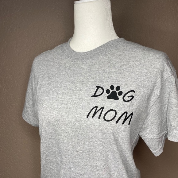 LAST! Dog Mom Tee - Picture 1 of 2